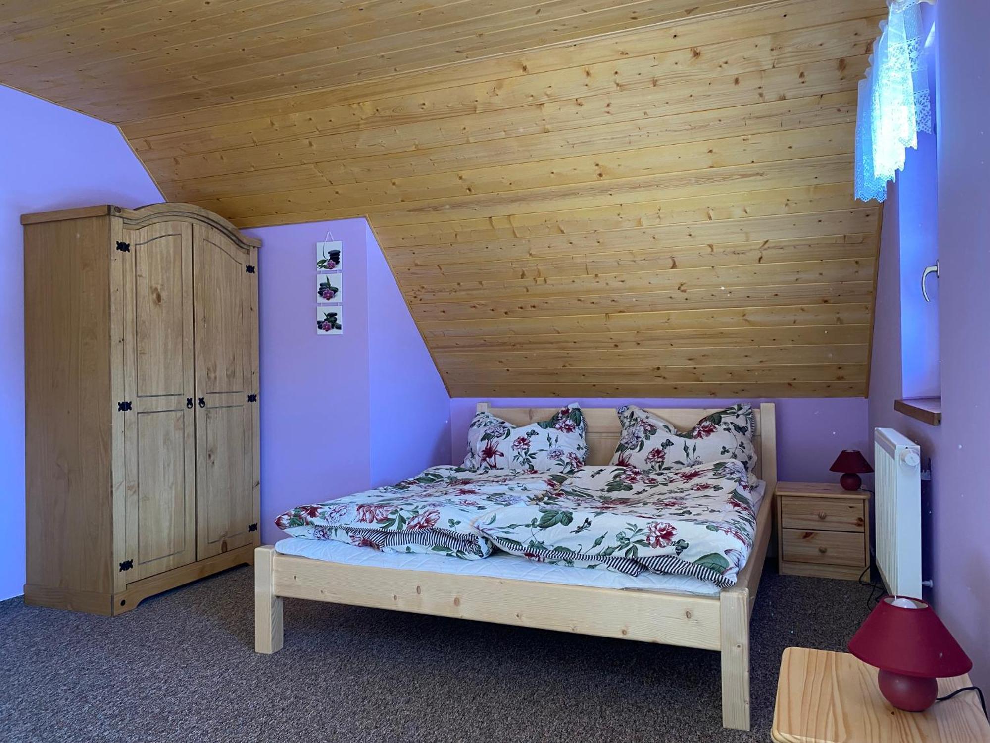 Roubenky U Zvonice Apartment *